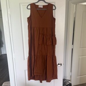 Sleeveless V-Neck Tiered Maxi Dress in Rust